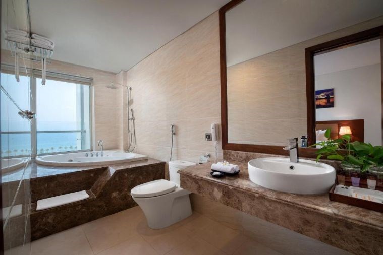 Premier Suite Ocean View